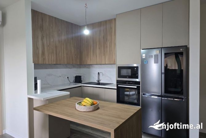 Shtepi ne shitje Apartament ne Tirane, 2+1, Mobilimi E mobiluar, Pagesa 299,000  Euro.