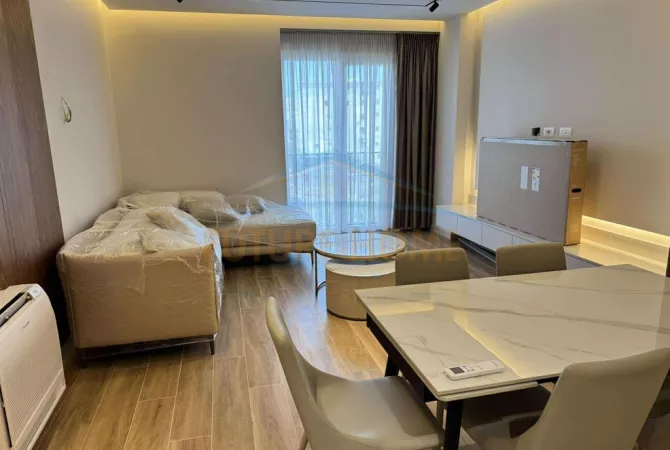 Qera, Apartament 1+1+2 Poste Parkimi, Unaza e Re, Tiranë.UNA56746