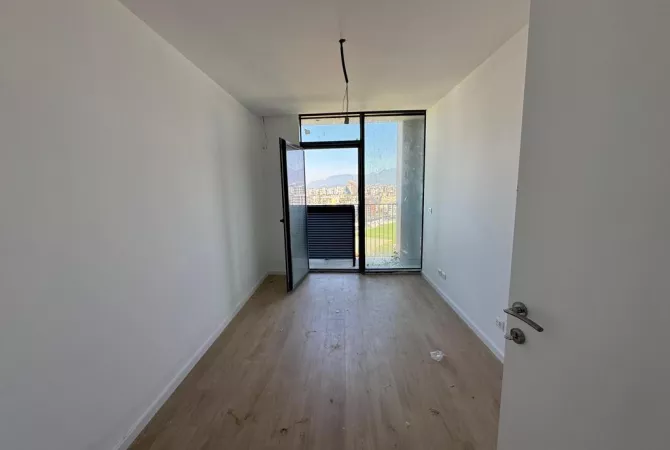 Qera, Ambient per Zyra 3+1+ Post Parkimi, Rezidenca Lake View, Liqeni Artificial.CITY56856