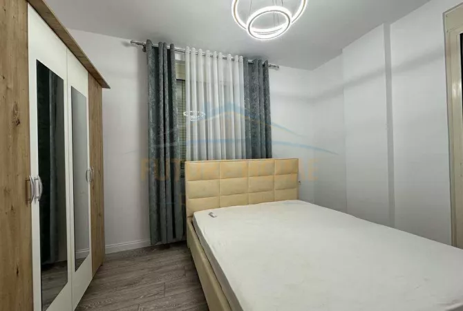 Shtepi me qera Apartament ne Tirane, 2+1, Mobilimi E mobiluar, Pagesa 600  Euro.
