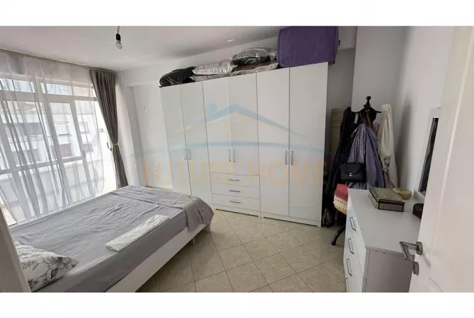 Shtepi ne shitje Apartament ne Tirane, 2+1, Mobilimi E mobiluar, Pagesa 150,000  Euro.
