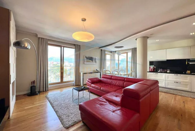 Shtepi me qera Apartament ne Tirane, 2+1, Mobilimi E mobiluar, Pagesa 1,600  Euro.