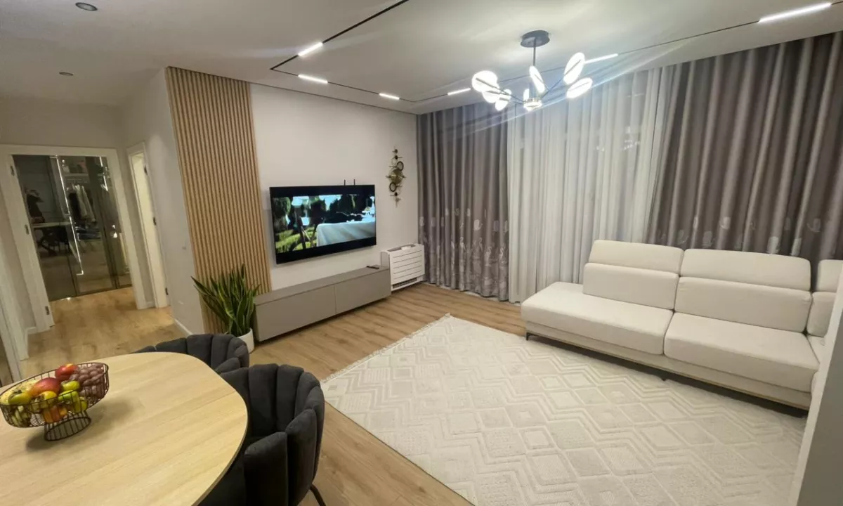 Shtepi ne shitje Apartament ne Tirane, 2+1, Mobilimi E mobiluar, Pagesa 225,000  Euro.