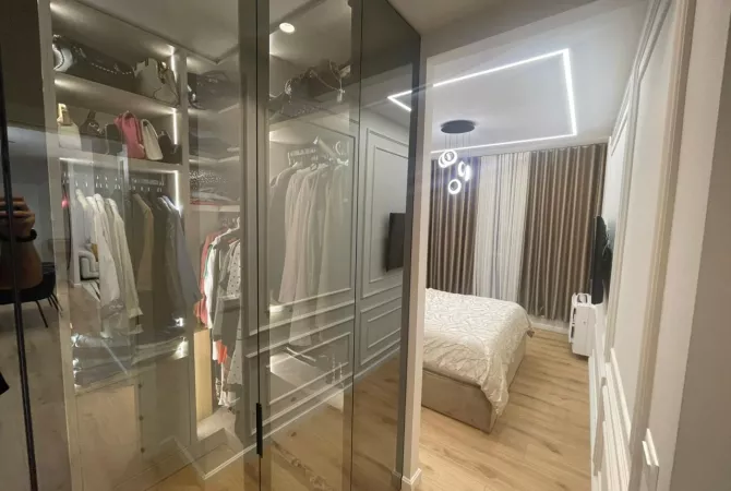 Shtepi ne shitje Apartament ne Tirane, 2+1, Mobilimi E mobiluar, Pagesa 225,000  Euro.