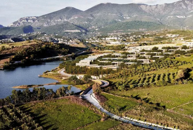 Shtepi ne shitje Apartament ne Tirane, 1+1, Mobilimi Bosh, pa mobiluar, Pagesa 150,600  Euro.