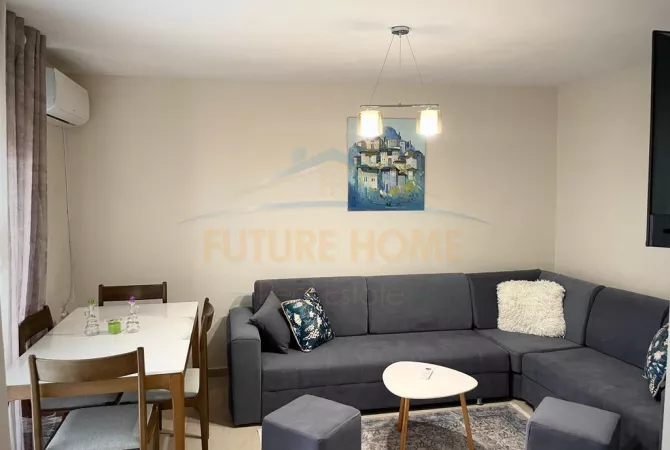 Appartamento in affitto a Tirana 3+1, Arredato