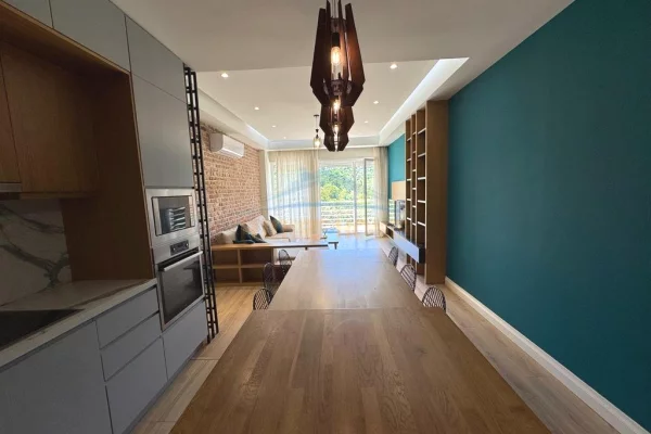 Shtepi ne shitje Apartament ne Tirane, 2+1, Mobilimi E mobiluar, Pagesa 205,000  Euro.