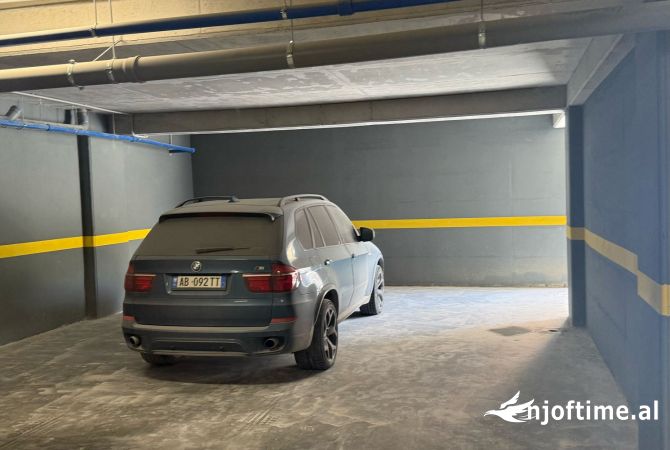 Ambient biznesi me qera 4+1 ne Tirane - 600 Euro