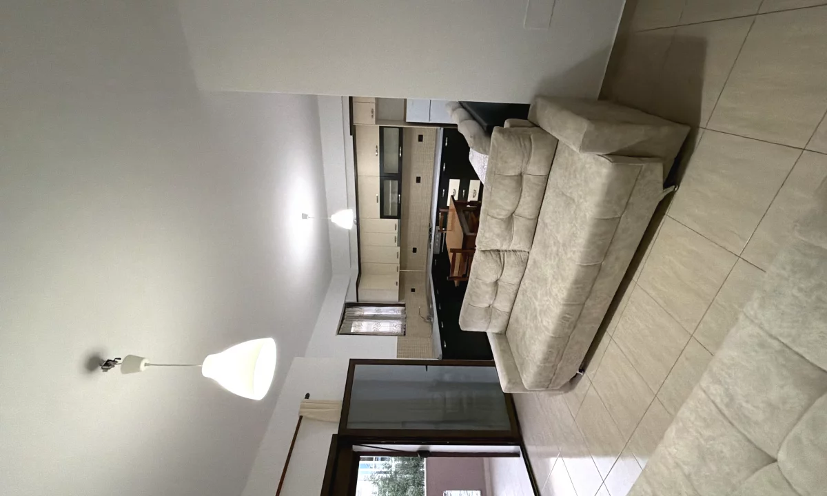 Shtepi me qera Apartament ne Tirane, 1+1, Mobilimi E mobiluar, Pagesa 350  Euro.