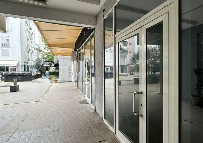 Ambient biznesi me qera 1+1 ne Tirane - 32,000 Leke