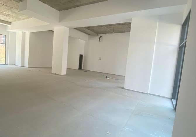 Ambient biznesi me qera 1+1 ne Tirane - 2,000 Euro