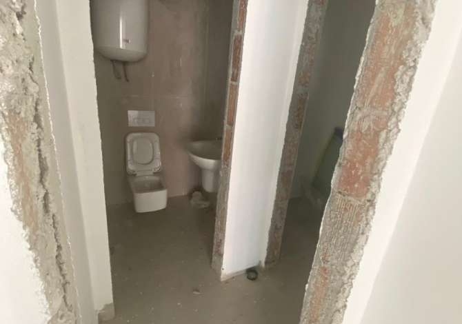 Ambient biznesi me qera 1+1 ne Tirane - 2,000 Euro