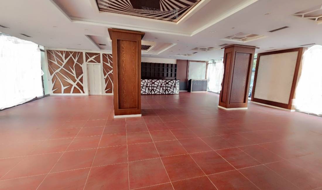 Ambjent biznesi ,per qera, ne Astir prane Union Bar