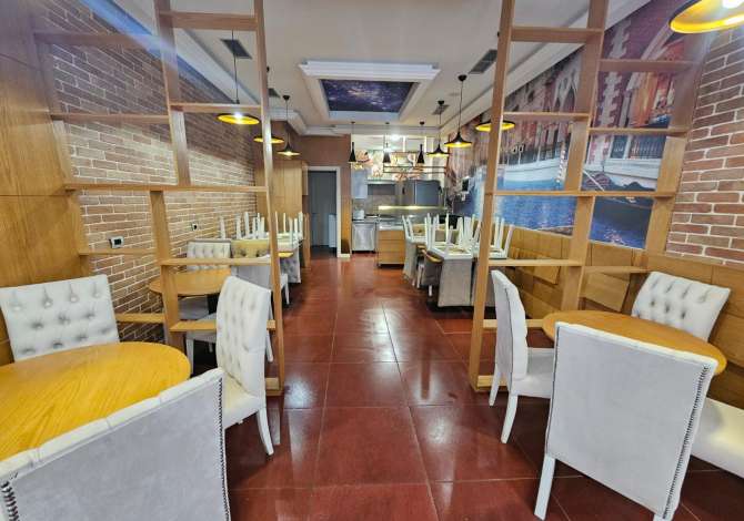 Ambjent biznesi ,per qera, ne Astir prane Union Bar