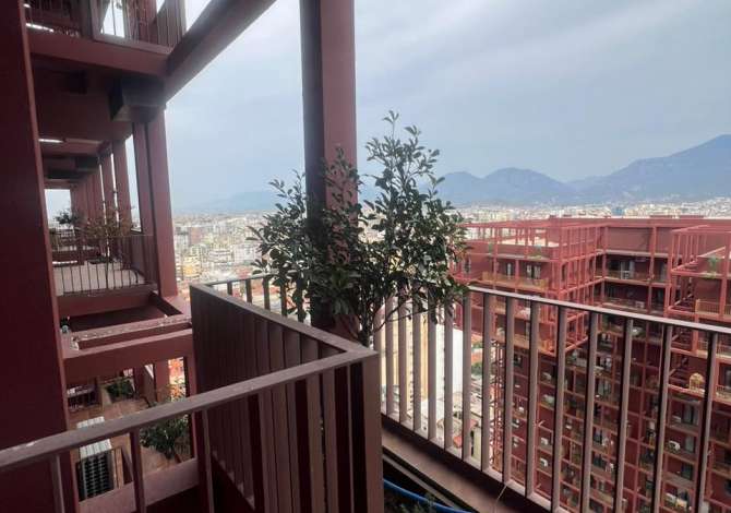 Ambjent 170 m2 Per Qera/ Per zyra