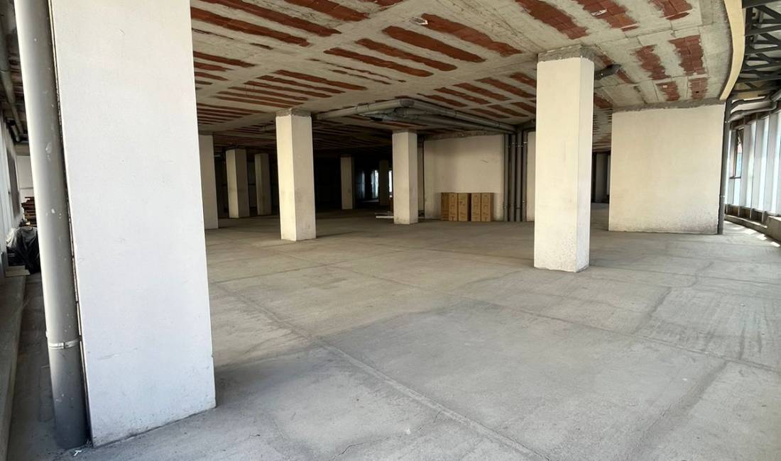 Shitet ambjent 660 meter katror ne Astir 