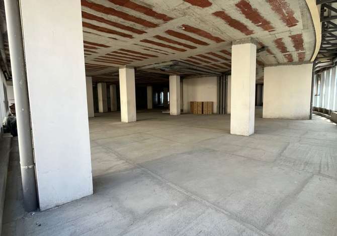 Business Property in Sale 3+1 in Tirana - 726,000 Euro