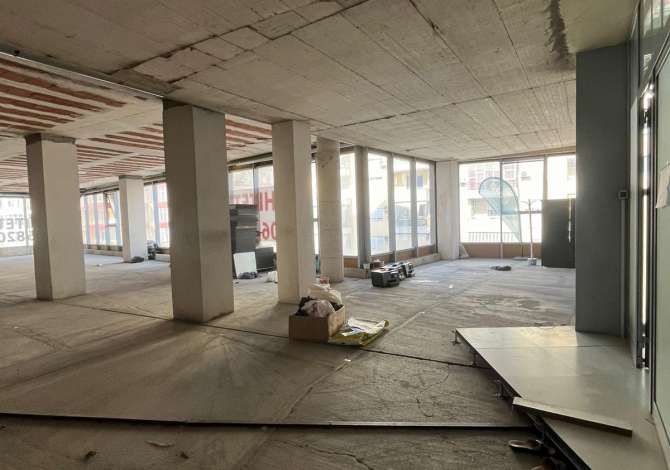 Shitet ambjent 660 meter katror ne Astir 