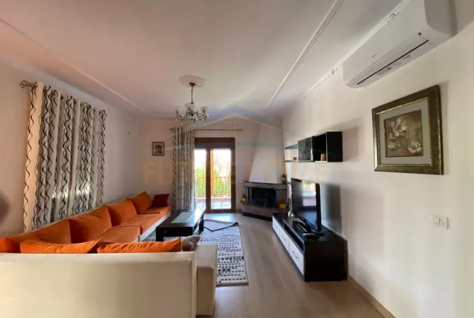Duplex (casa a 2 piani) in affitto a Tirana 5+1, Arredato