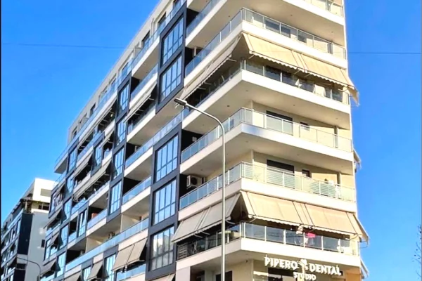 Shitet, Ambient Biznesi, Rezidenca Alba, Tiranë.