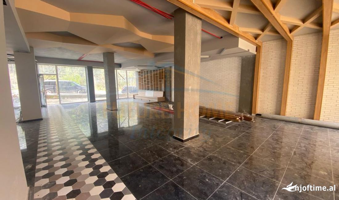 Shitet, Ambient Biznesi, Fresk, Tirane.