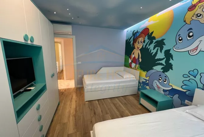 Apartment for sale in Durres 3+1, Furnished