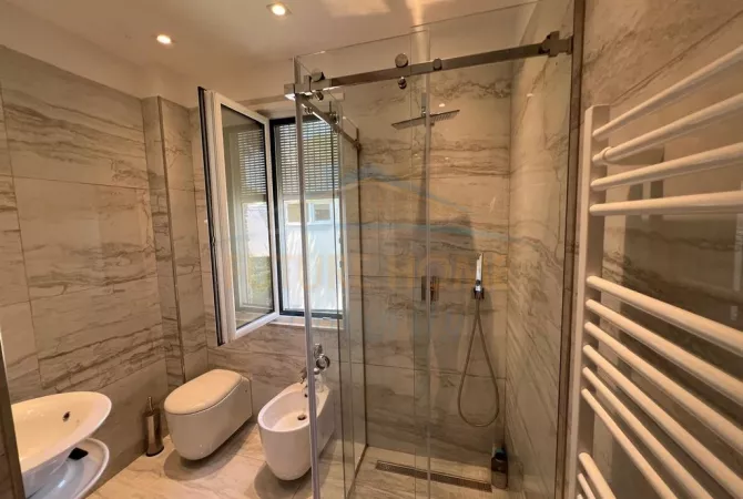 Apartment for sale in Durres 3+1, Furnished