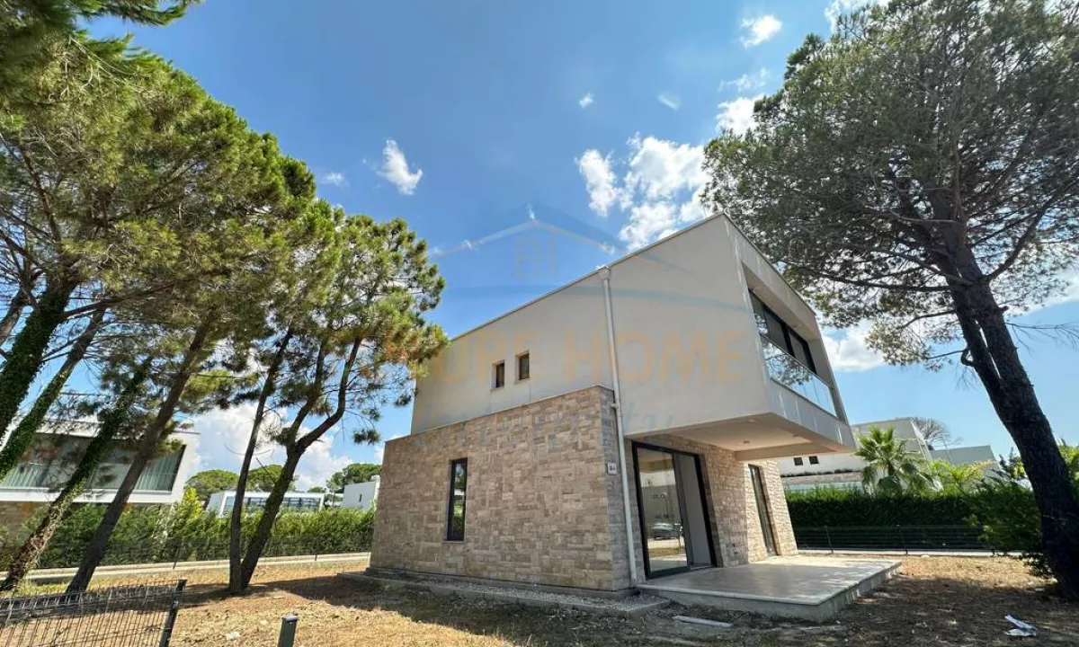 Luxury villas for sale in Durres 4+1, Emty