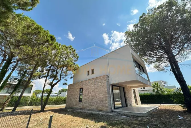 Casa in vendita 4+1 a Durazzo - 1,200,000 Euro