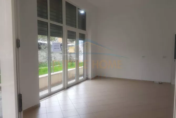 Business Property for Rent 1+1 in Tirana - 350 Euro