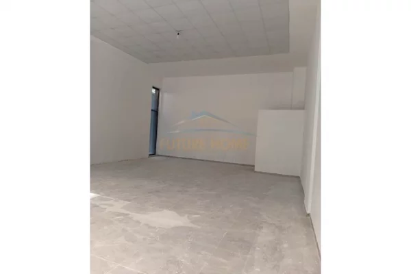 Qera, Ambient Biznesi, Rruga Xhanfize Keko, Tirane.