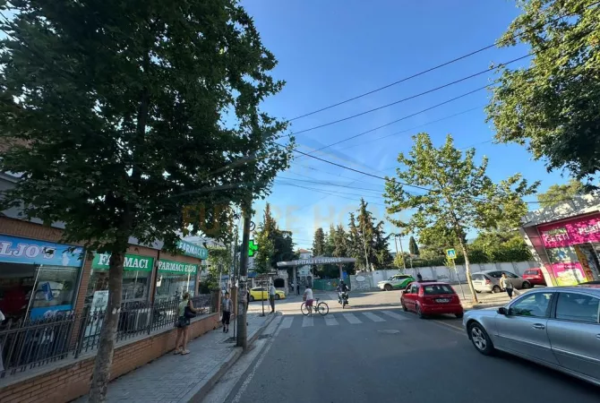 Business Property in Sale 1+1 in Tirana - 864,000 Euro