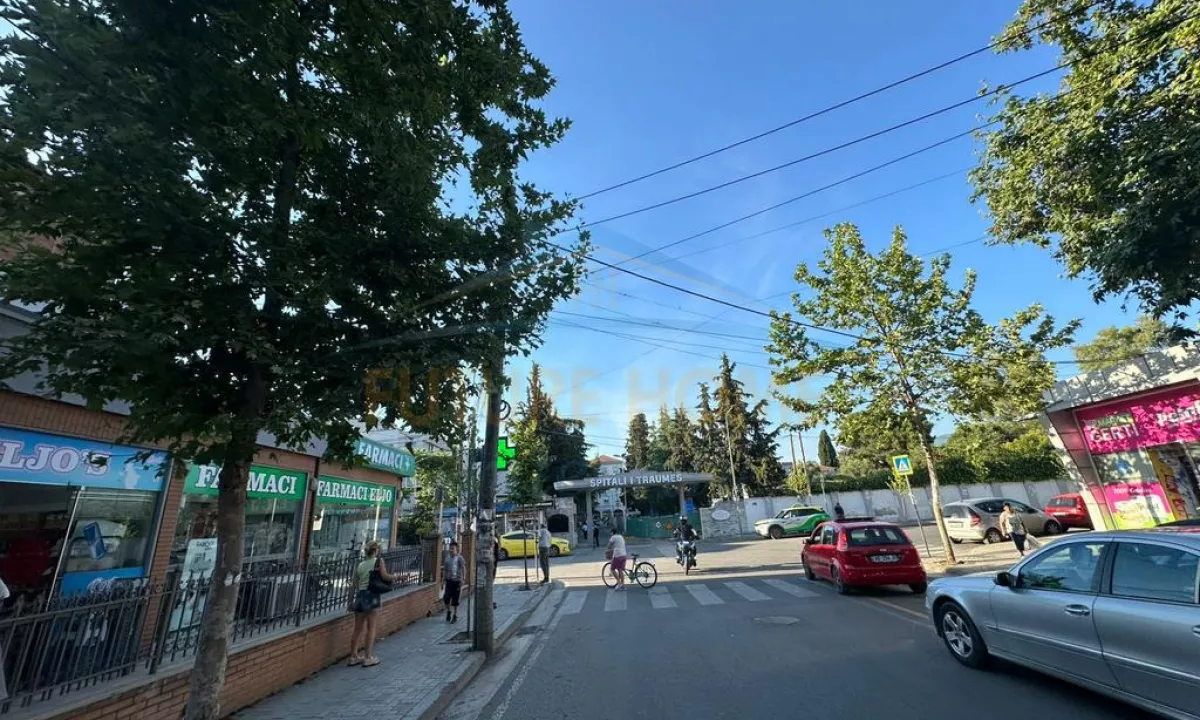 Shitet, Ambient Biznesi, Laprake, Tirane.