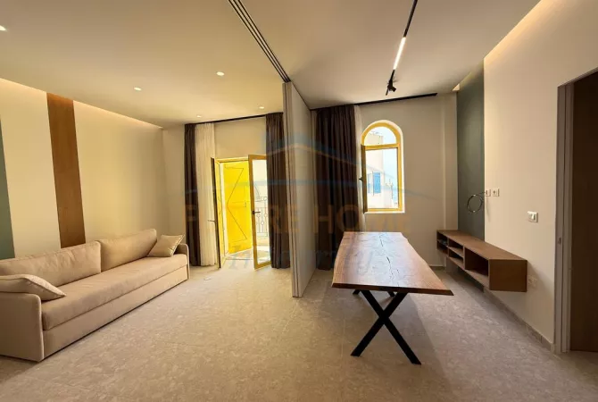 Shitet, Apartament 2+1+2+Post Parkimi, Kompleksi Santorini.