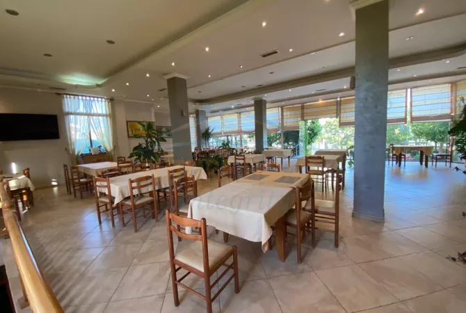 Qera, Ambient Biznesi 2-katesh+Parkim, Sauk, Tirane.