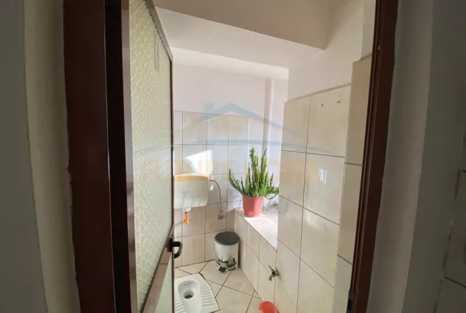 Business Property for Rent 1+1 in Tirana - 2,500 Euro