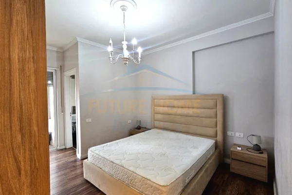 Shtepi me qera Apartament ne Tirane, 2+1, Mobilimi E mobiluar, Pagesa 800  Euro.