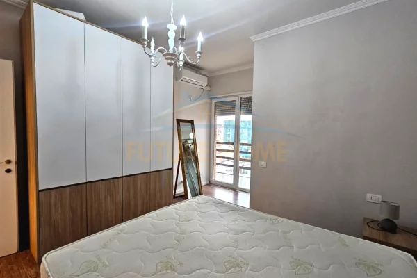 Shtepi me qera Apartament ne Tirane, 2+1, Mobilimi E mobiluar, Pagesa 800  Euro.