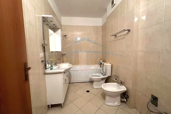 Apartment for rent in Tirana 3+1, In Part