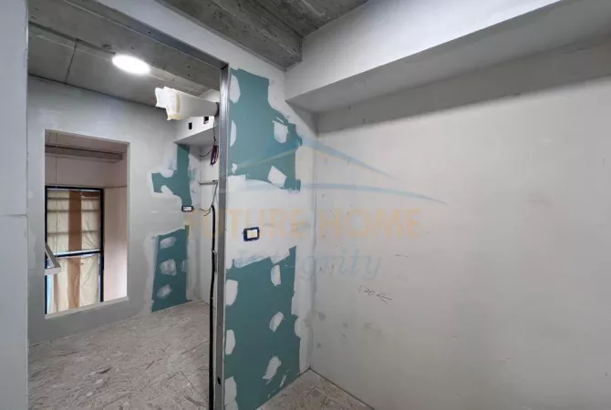 Ambient biznesi me qera 1+1 ne Tirane - 2,000 Euro