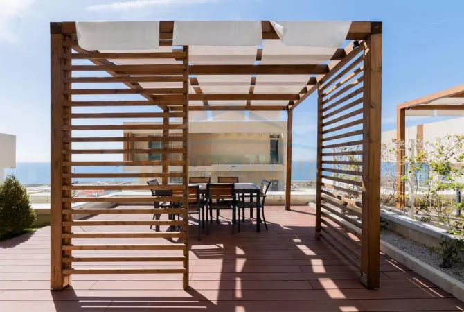 Shtepi ne shitje Vila Luksoze ne Vlore, 3+1, Mobilimi E mobiluar, Pagesa 1,570,000  Euro.