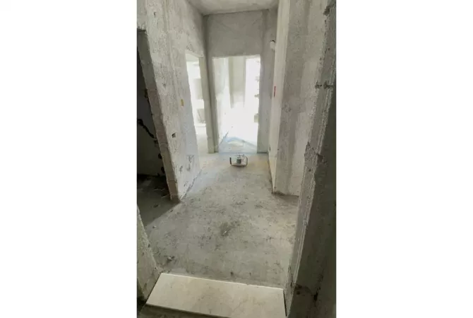 Shtepi ne shitje Apartament ne Durres, 2+1, Mobilimi Bosh, pa mobiluar, Pagesa 111,400  Euro.