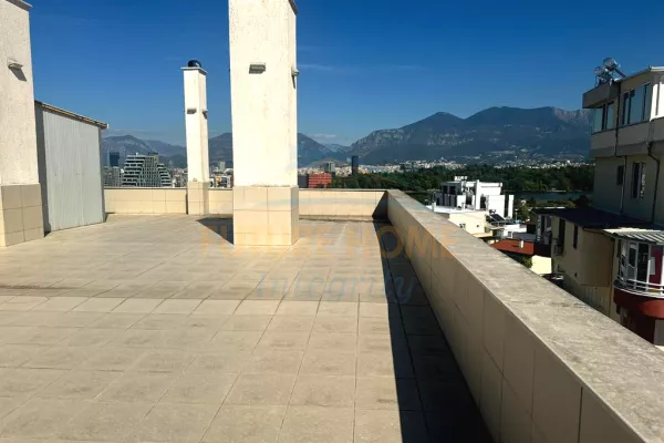 Shtepi me qera Apartament ne Tirane, 2+1, Mobilimi E mobiluar, Pagesa 1,800  Euro.