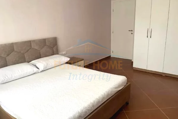 Shtepi me qera Apartament ne Vlore, 1+1, Mobilimi E mobiluar, Pagesa 400  Euro.