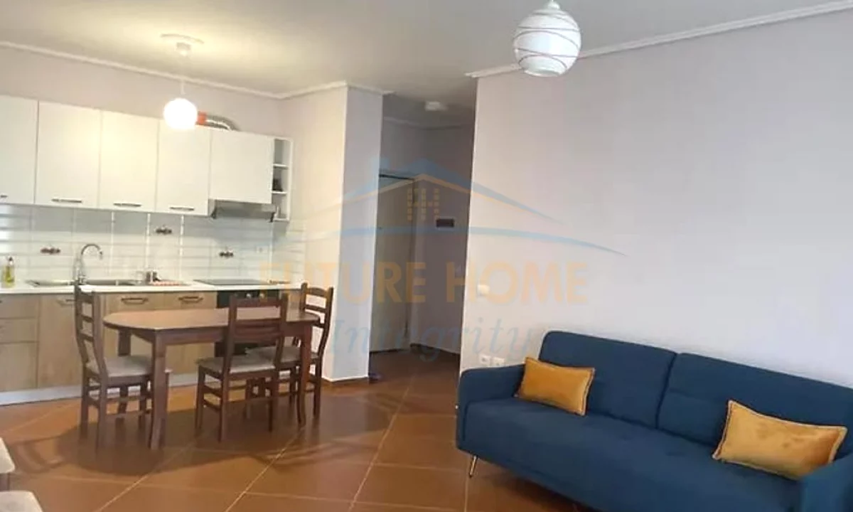 Shtepi me qera Apartament ne Vlore, 1+1, Mobilimi E mobiluar, Pagesa 400  Euro.