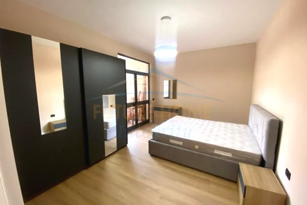 Shtepi me qera Apartament ne Tirane, 1+1, Mobilimi E mobiluar, Pagesa 570  Euro.