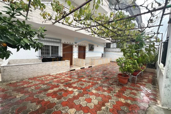 Shtepi ne shitje 5+1 ne Tirane - 350,000 Euro