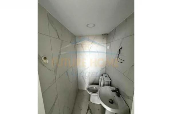 Qera, Ambient Biznesi, Selite, Tirane.prane rrethit.