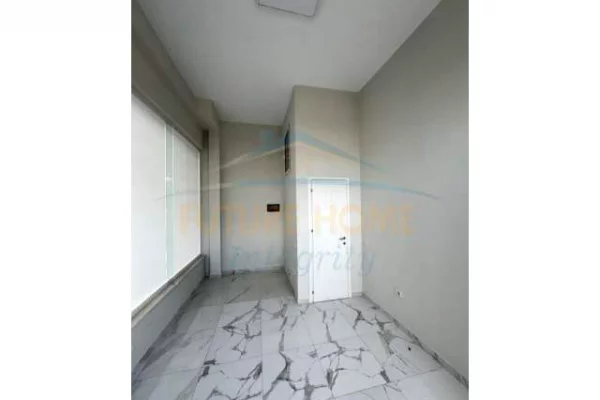 Qera, Ambient Biznesi, Selite, Tirane.prane rrethit.