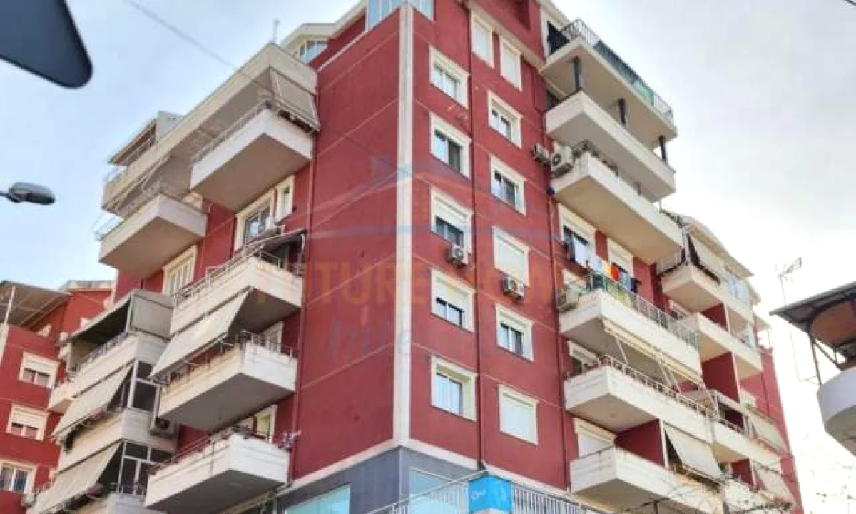 Qera, Ambient Biznesi, Selite, Tirane.prane rrethit.